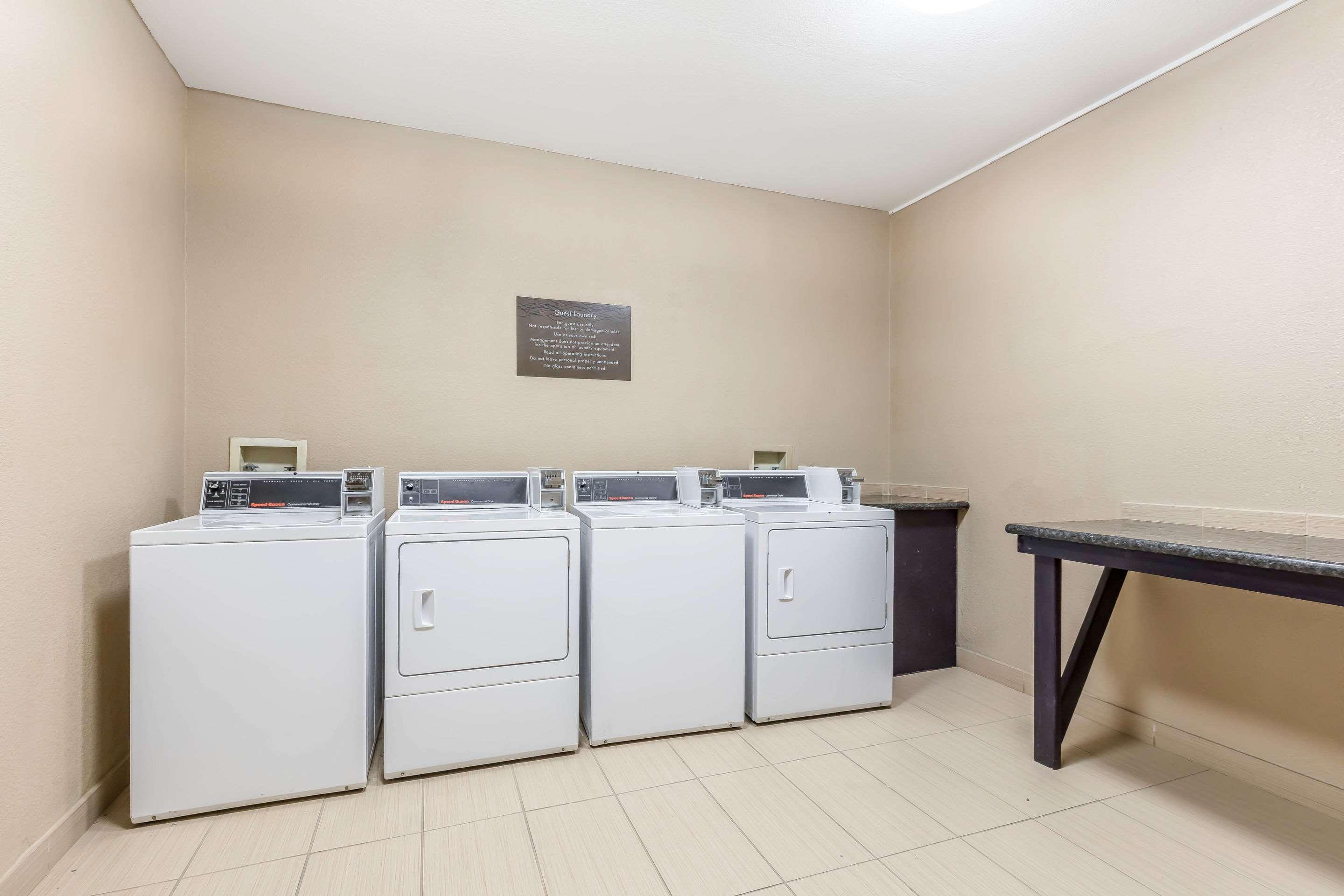 Comfort Inn & Suites Crystal Inn Sportsplex Gulfport Dış mekan fotoğraf